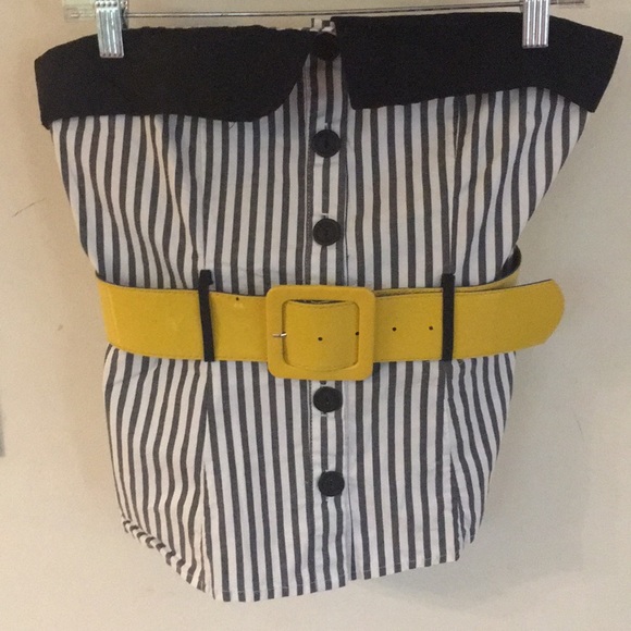 Wet Seal Tops - Black and White Tube Top with Yellow Belt